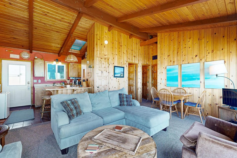 Eagle's Bluff House in Devils Lake