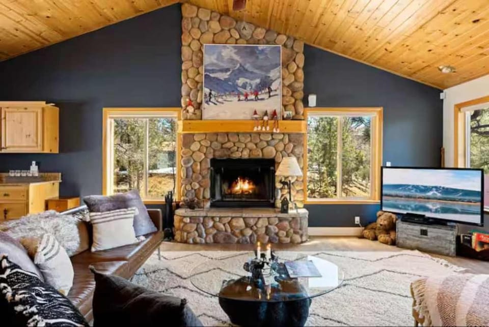 Fireside Mountain Escape House in Big Bear