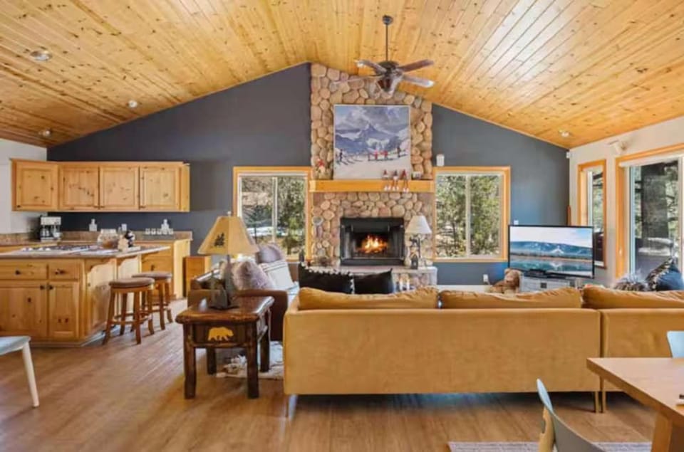 Fireside Mountain Escape House in Big Bear