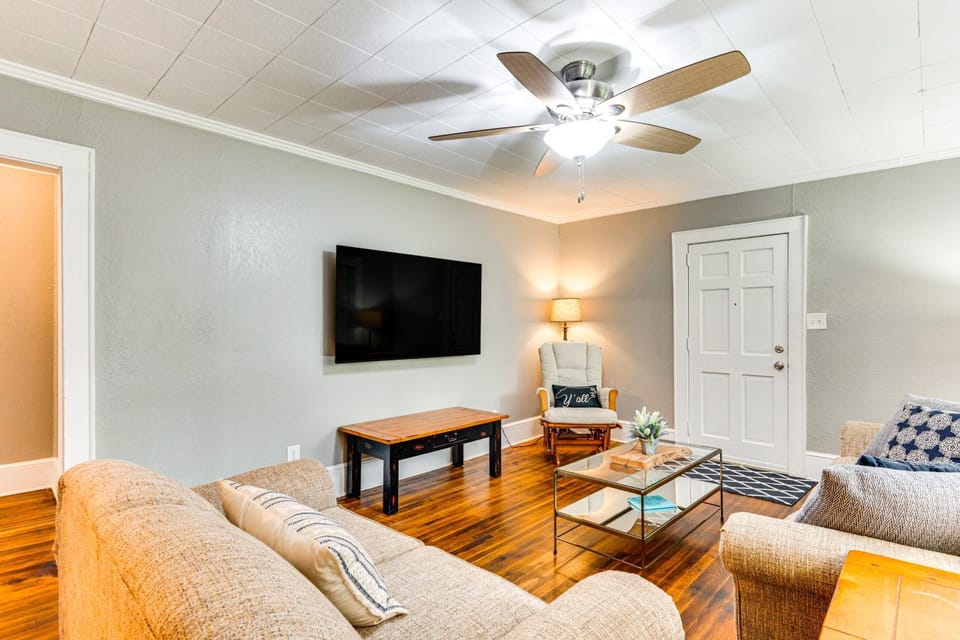 3 Mi to Dtwn! Forest City Haven w/ Furnished Patio House in Tennessee