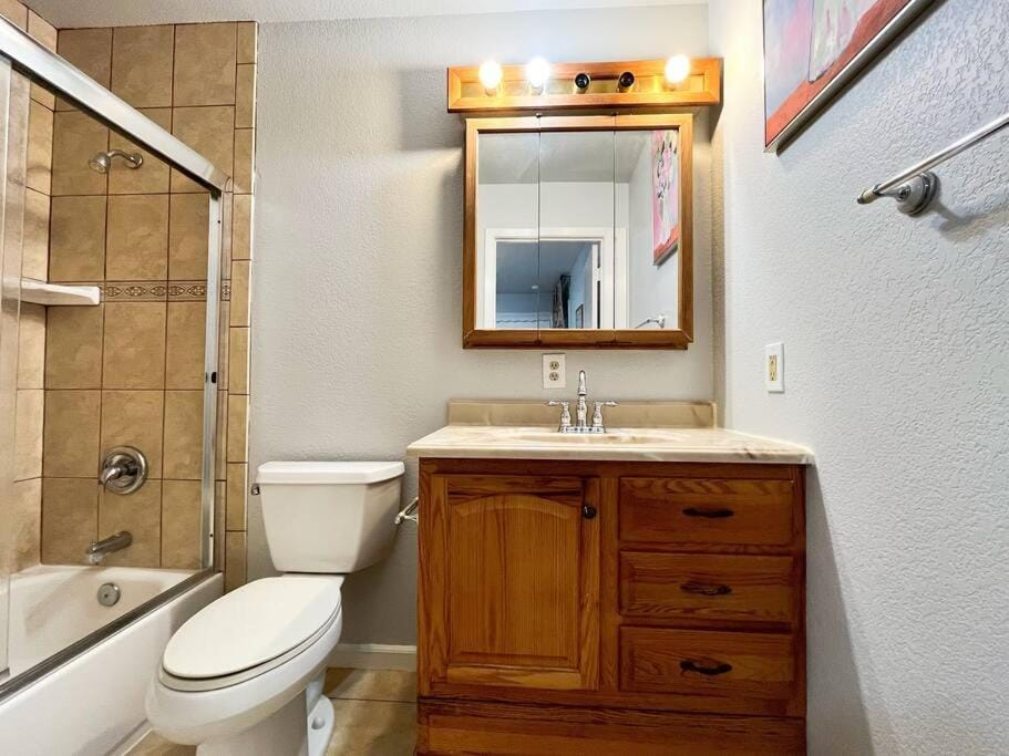Spacious Two Queen Beds Suite Close to Downtown and UC Davis Medical Center House in Sacramento