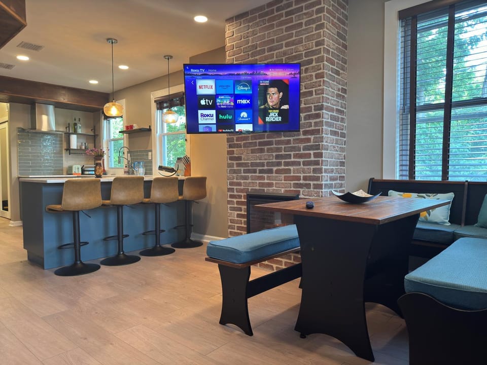 Living room, Dining area, kitchen