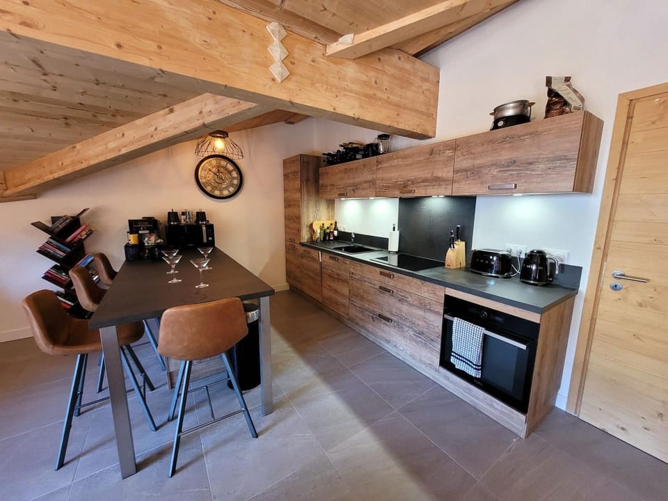 Appartement spacieux 8 pers, 4 ch, cheminée, Les Gets - FR-1-598-164 Apartment in Les Gets