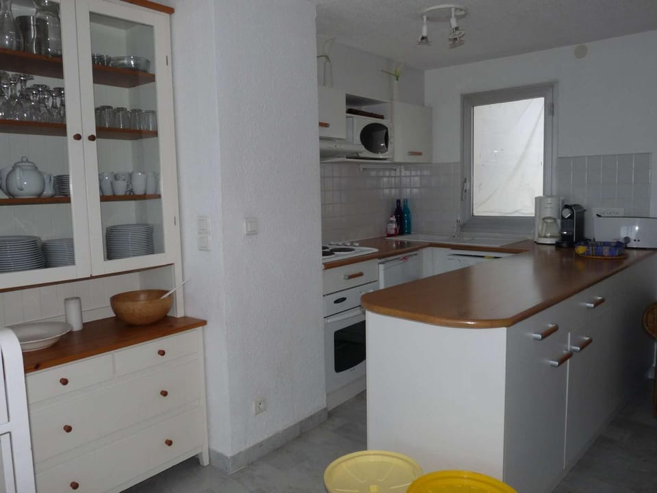 3 pièces avec piscine sur la plage, proche commerces - FR-1-328-166 Apartment in La Grande-Motte