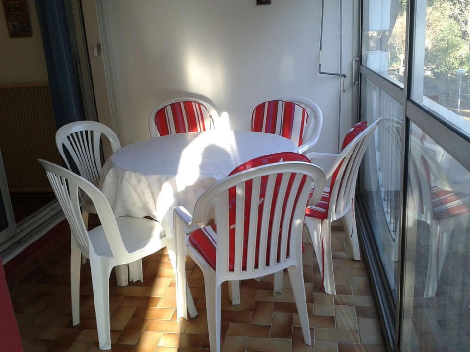 Spacieux T3 au Centre de La Grande-Motte, 500m Plage, Parking Privé - FR-1-328-139 Apartment in La Grande-Motte