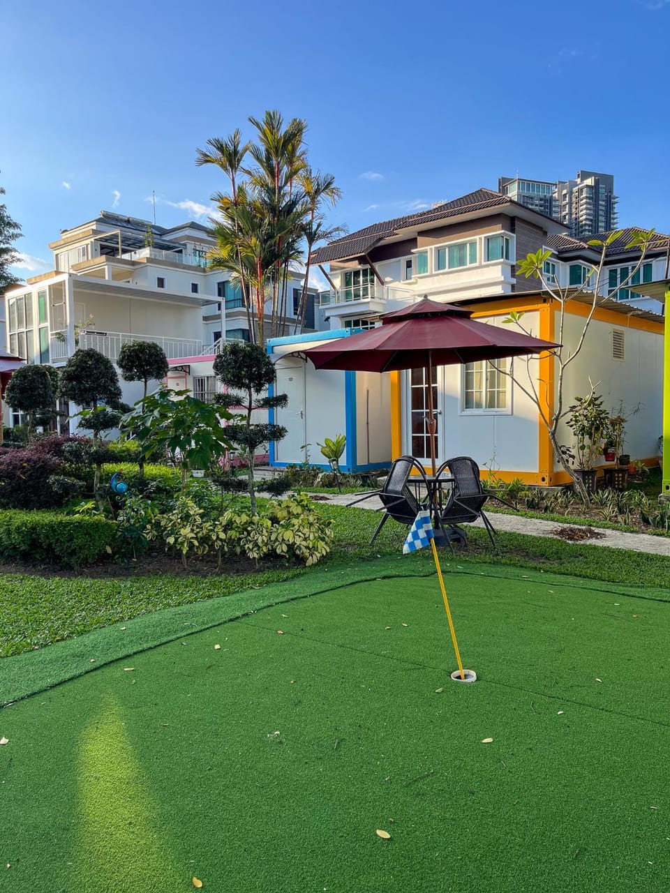 Property building, Garden, Minigolf, Minigolf, Garden view
