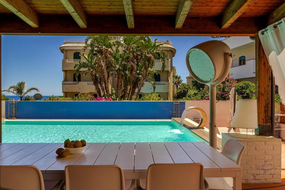 Patio, Day, Natural landscape, View (from property/room), Balcony/Terrace, Pool view, Swimming pool, Swimming pool