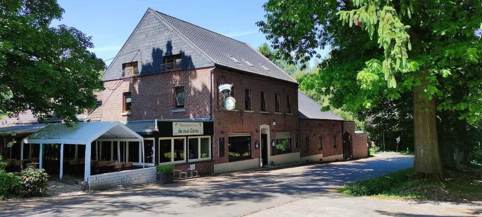 Property building, Neighbourhood, Street view