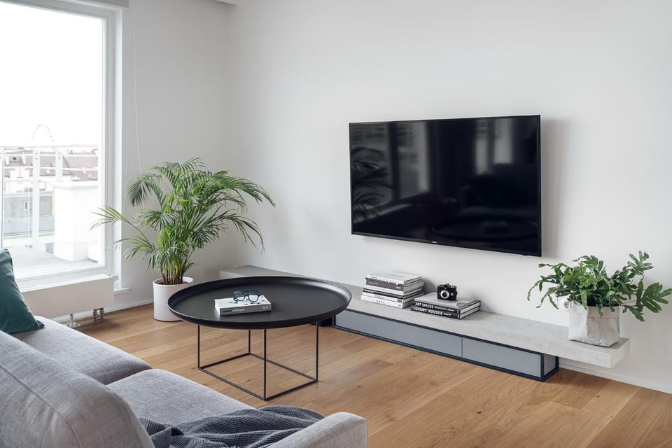 Communal lounge/ TV room, Living room