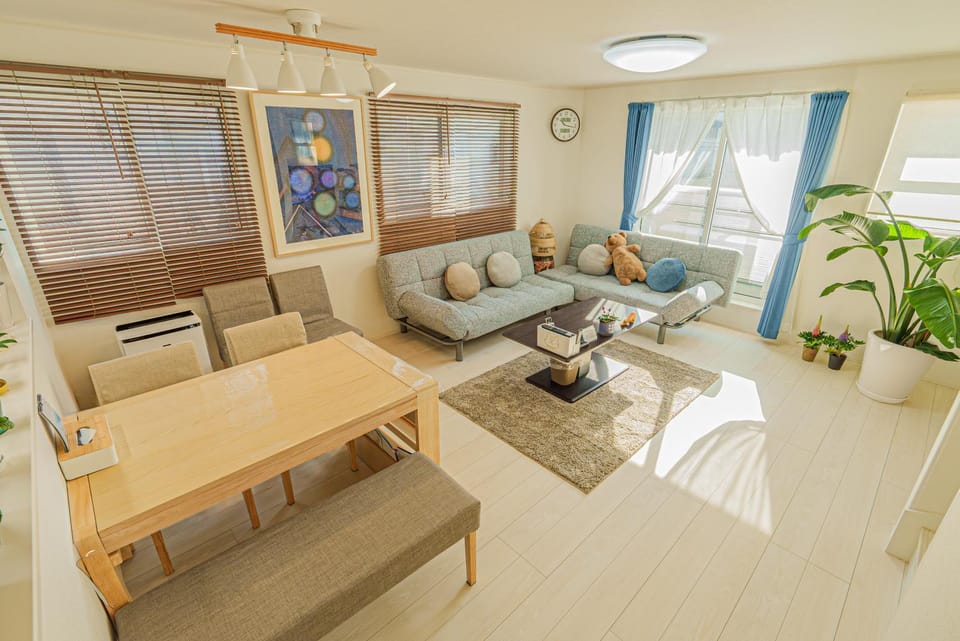 Living room, Diving