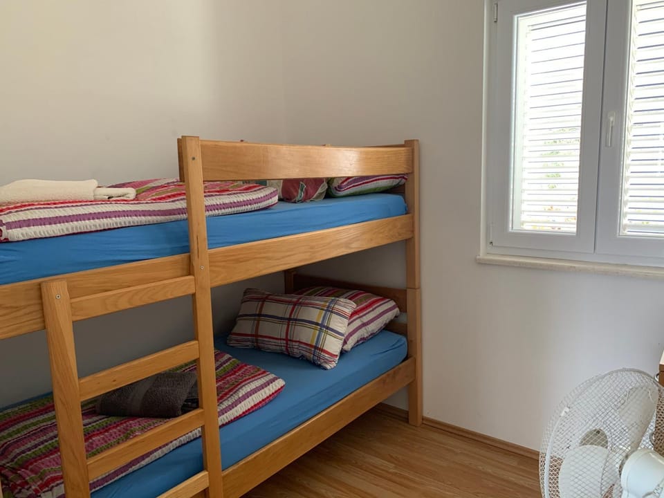 Photo of the whole room, Bedroom, bunk bed
