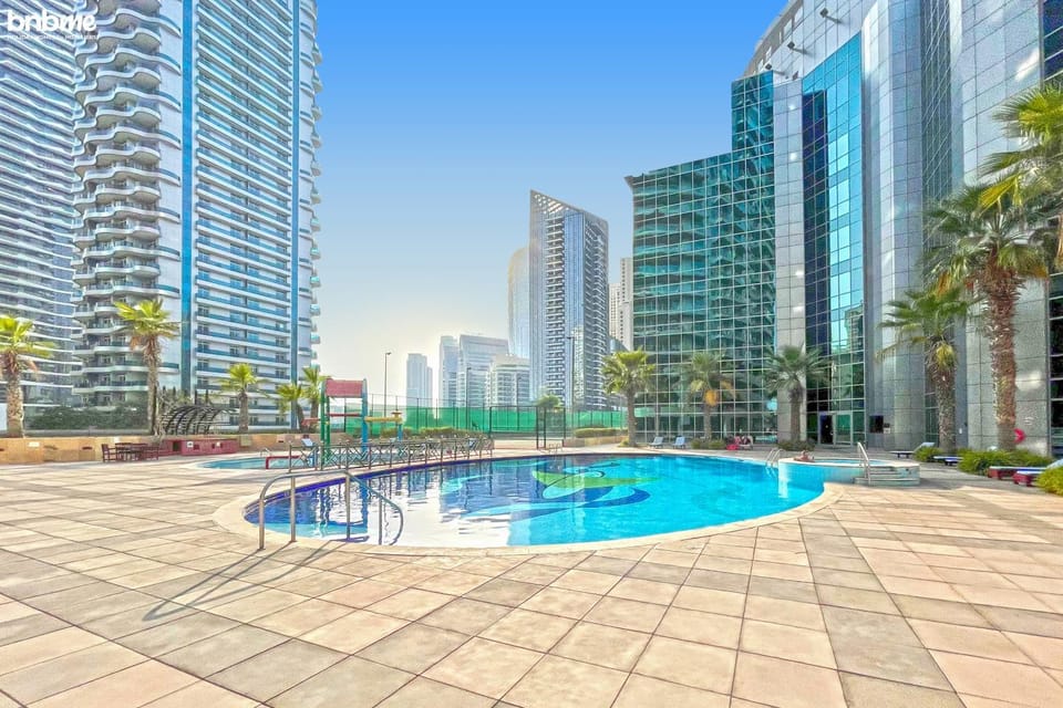 Day, Swimming pool, sunbed