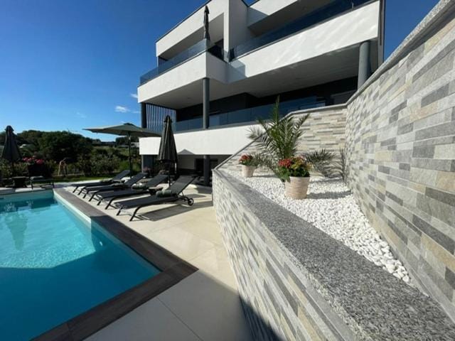 Swimming pool