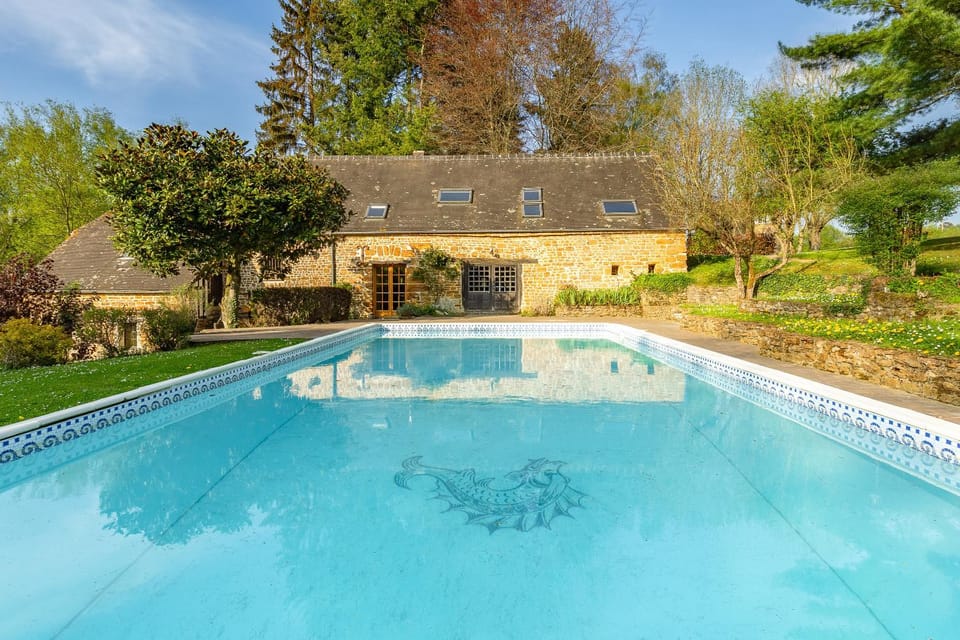 Les Chenes, petite maison 5-6 pers, piscine, tennis House in Normandy