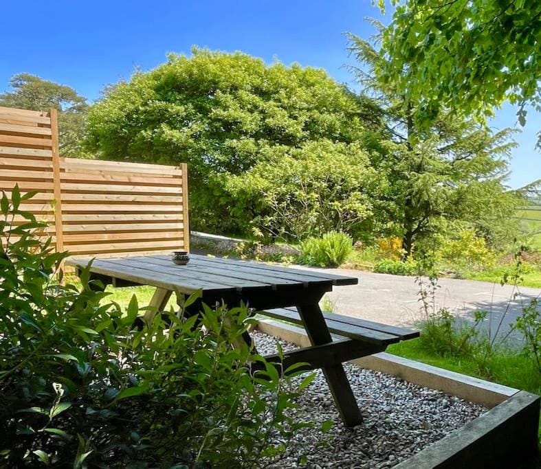 Dining area, Garden view
