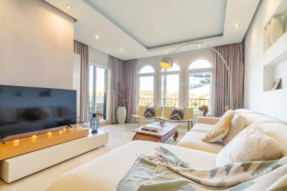 MARBELLA BANUS SUITES - Sun Kis s Beside Golf Apartment Apartment in Marbella