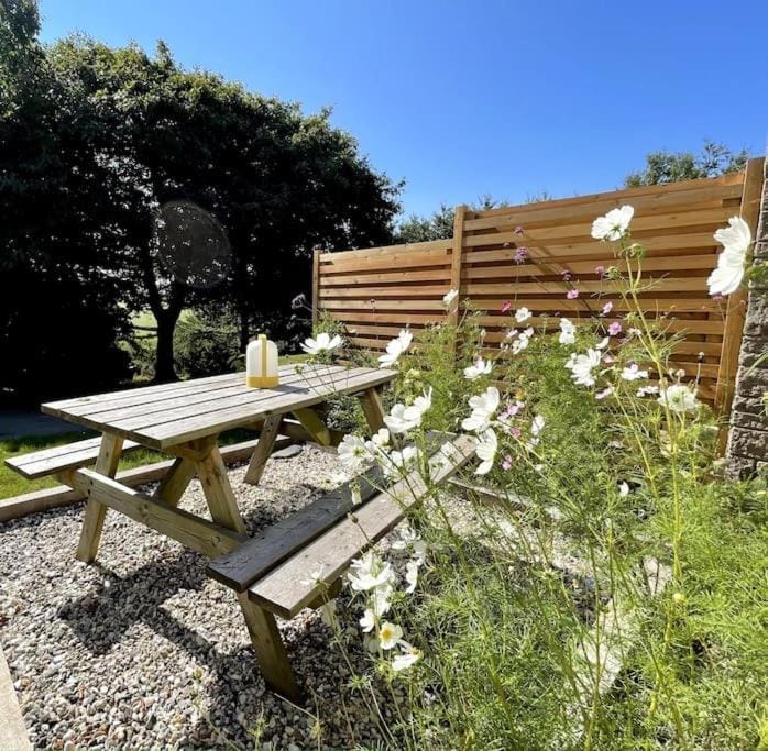 Garden, Dining area, Garden view