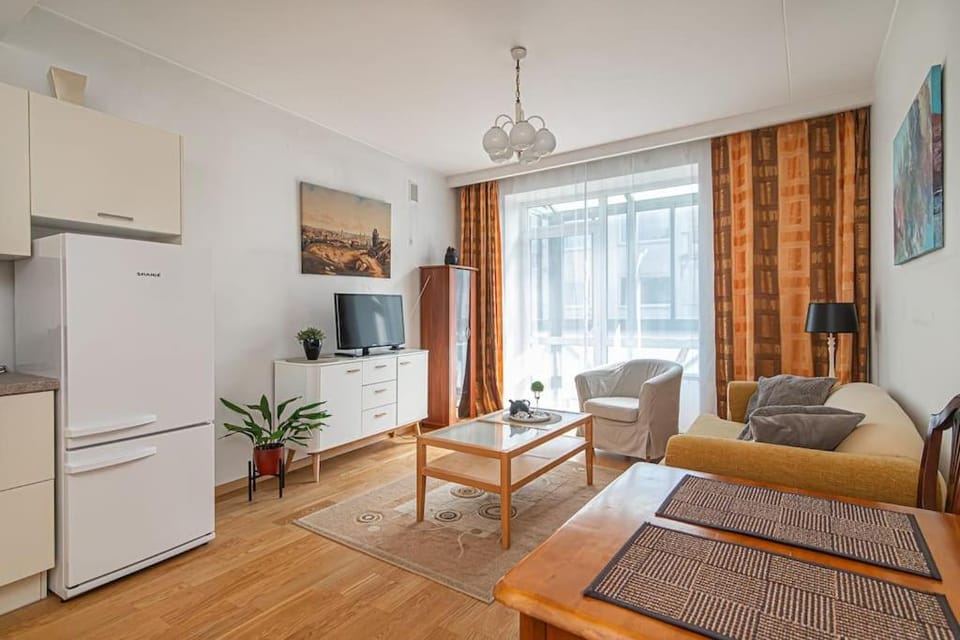 Communal lounge/ TV room, TV and multimedia, Kitchen or kitchenette, Living room, Seating area, Evening entertainment