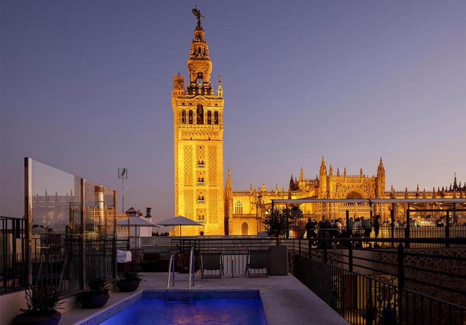 Balcony/Terrace, City view, Landmark view, Street view