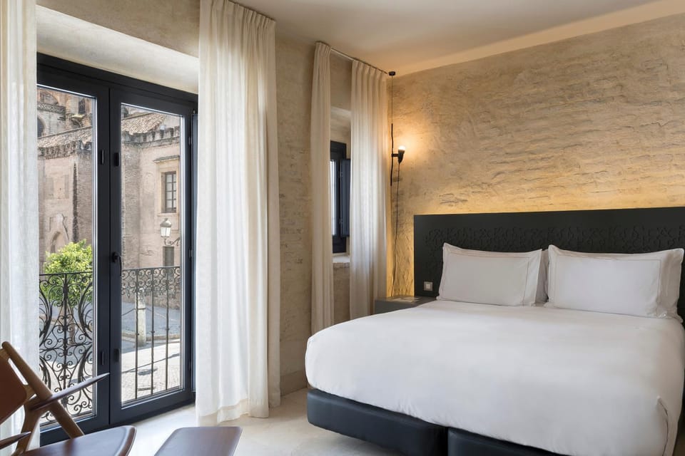 Bedroom, Landmark view