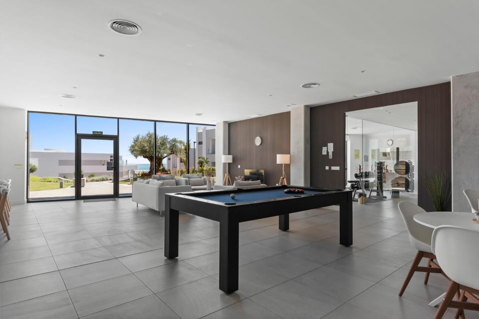 Billiard, Game Room, Kitchen or kitchenette