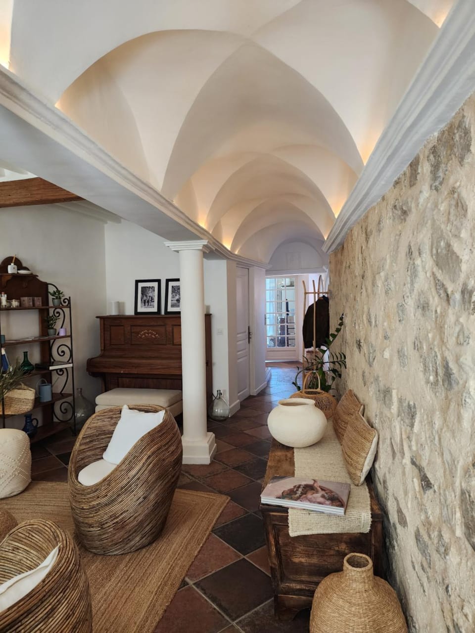 Living room, Internal: Not applicable to any particular room