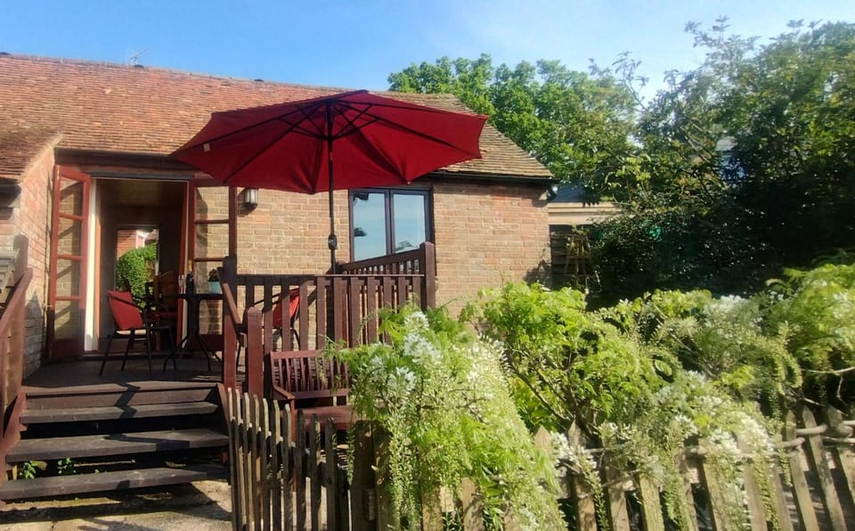 Yew Tree Cottage House in Rother District