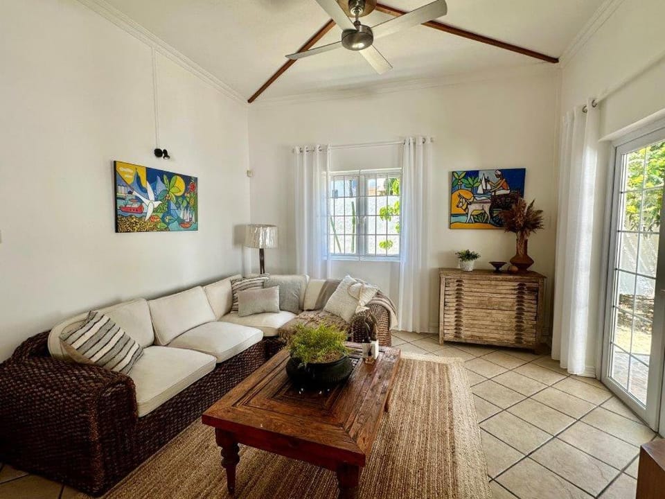 Xanadu Beach Villa 1 Min Walk To The Beach Villa in Rivière du Rempart District, Mauritius