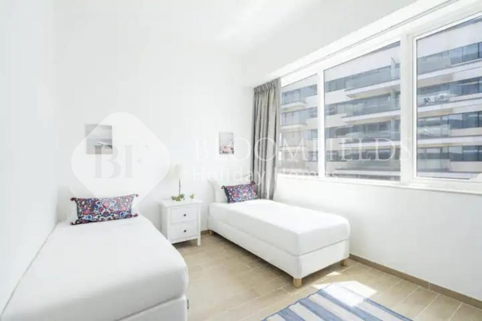 Bloomfields 2BR Plus 1 Guest room in Mayan - Yas Island Apartment in Abu Dhabi