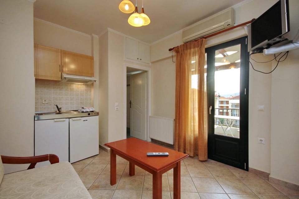 Efi's studios Apartment hotel in Argolis, Greece