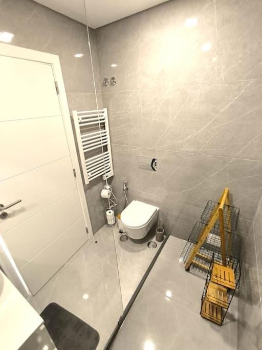 Full Nathur I Central Ericeira Apartment in Ericeira