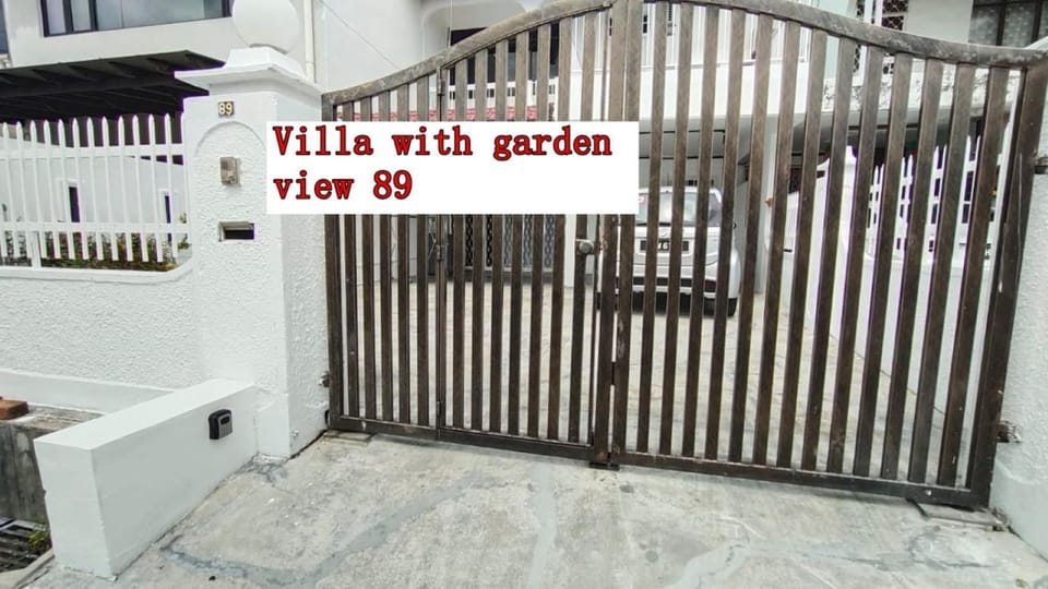 Kulai Tmn Putri Tmn Gunung Pulai Tmn Baiduri Tmn Kota Kulai Tmn Lagenda Kulai 3-5BR near Airport JPO IOI Villa in Johor