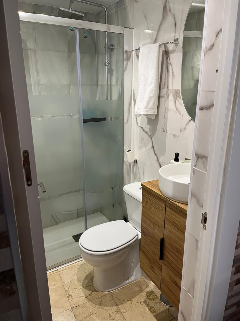 3-Bedroom Home, Free Parking,10 Minutes from Seville House in Andalusia