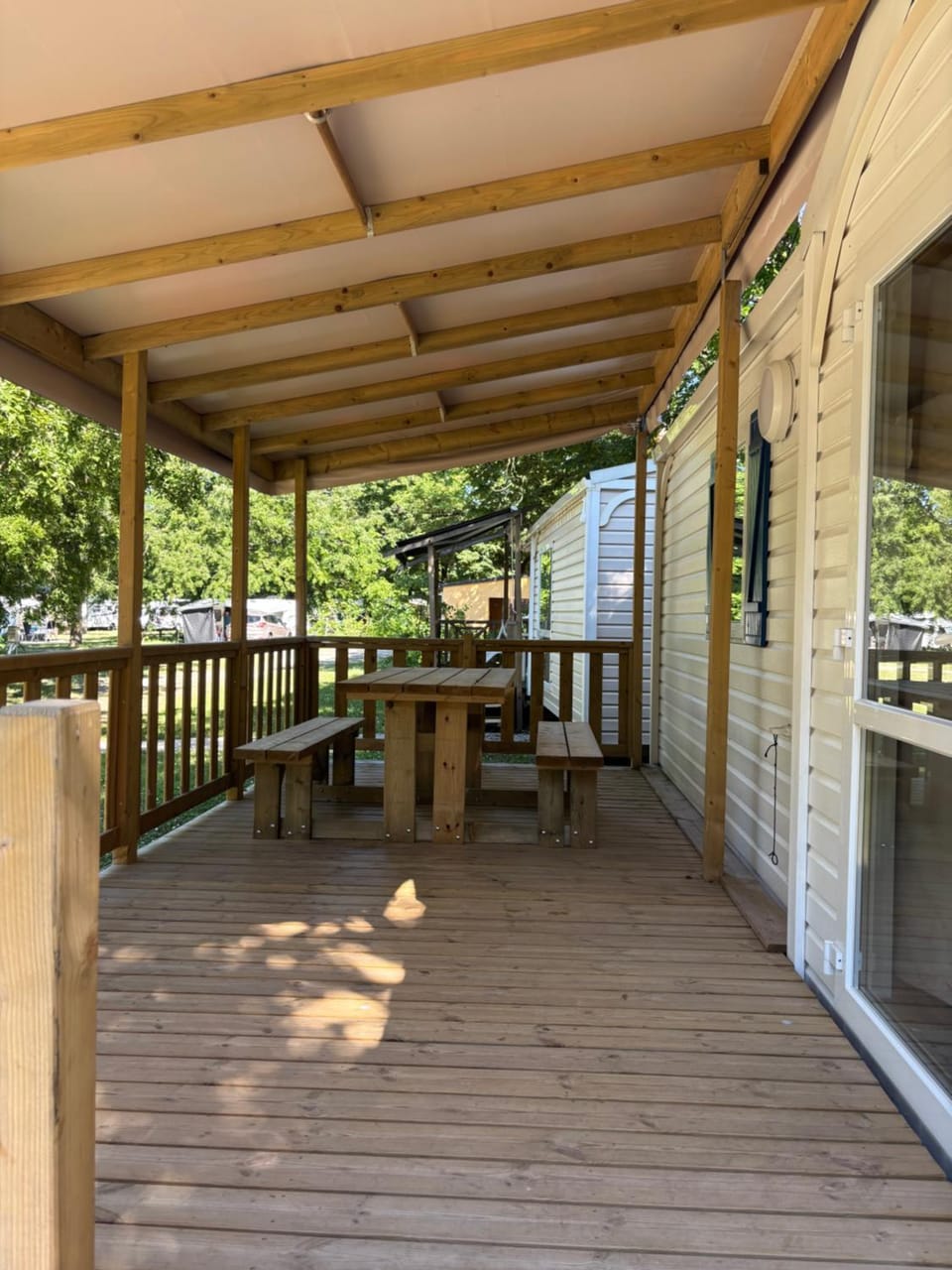 camping Youpendi Campground/ 
RV Resort in Provence