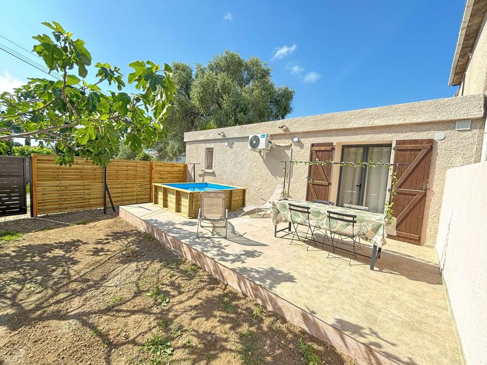 Séjour entre mer et montagne avec petite piscine House in Corsica