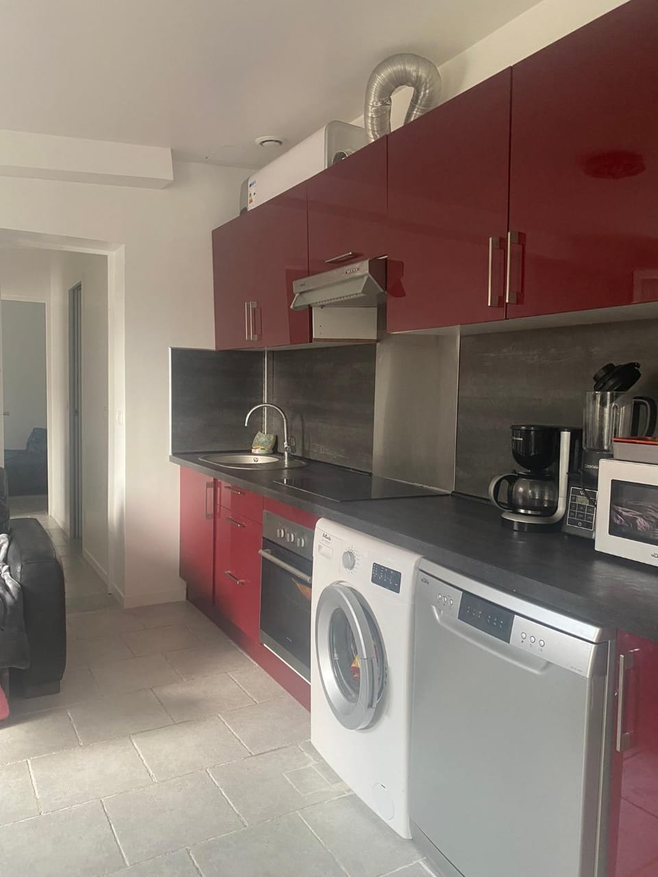 Kitchen or kitchenette, Living room