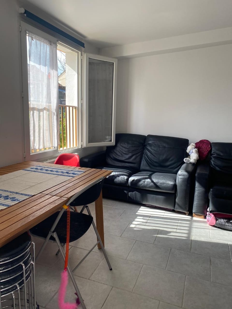 Property building, Living room