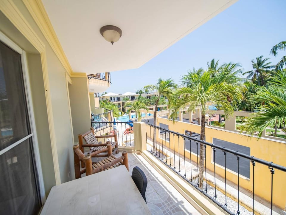 View (from property/room), Balcony/Terrace, Other
