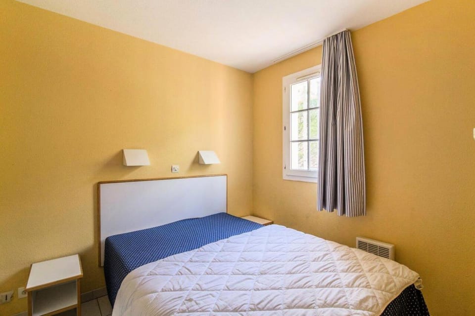 Bed, Bedroom, furniture