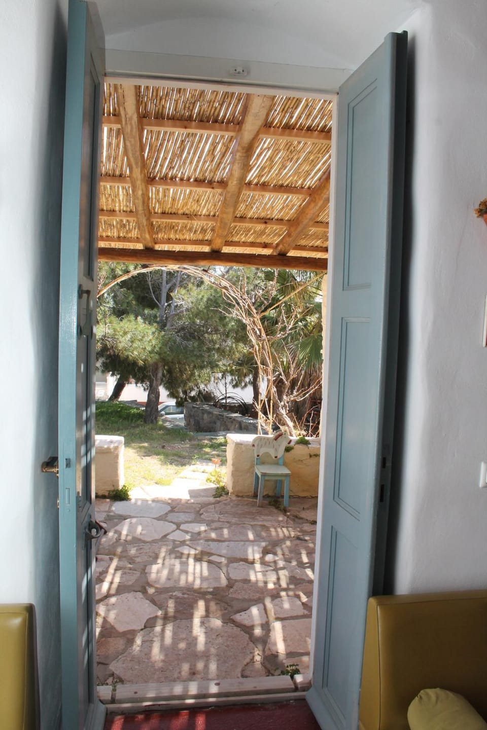 Day, Garden view