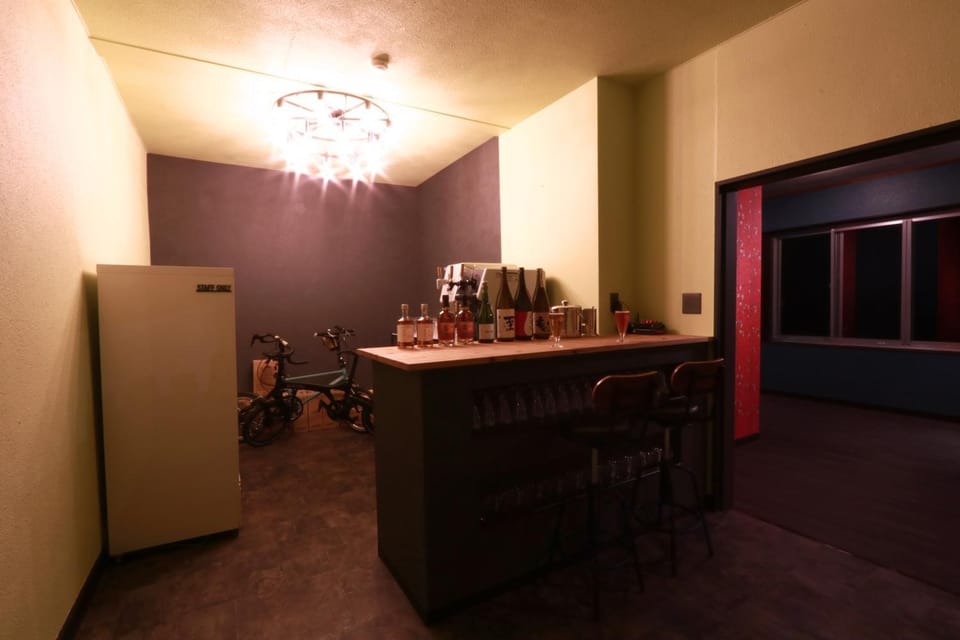 Alcoholic drinks, minibar