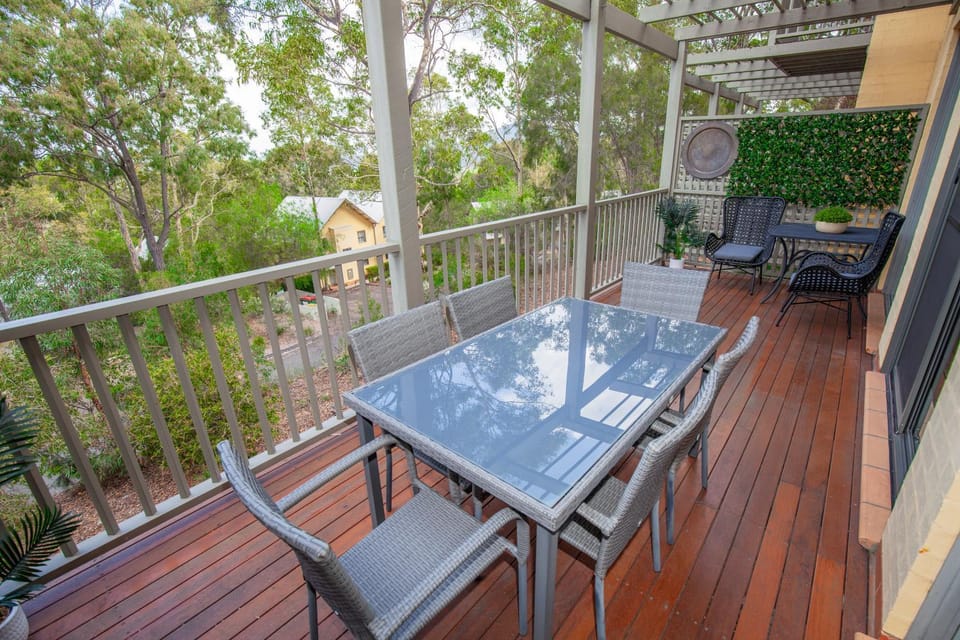Natural landscape, View (from property/room), Balcony/Terrace