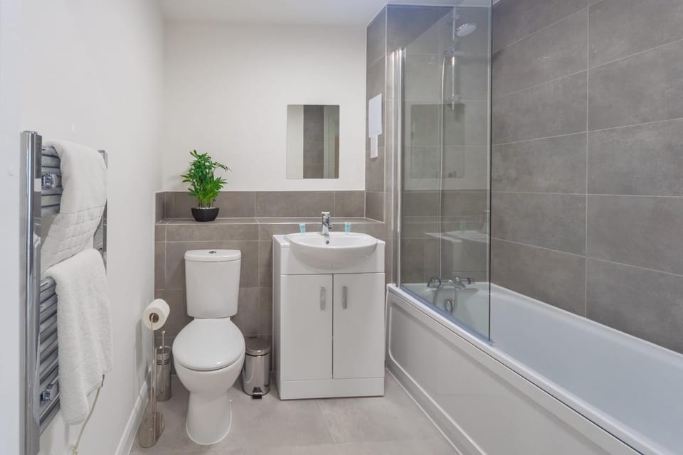 Fantastic 2 Bedroom Apartment in Ashford Apartment in Ashford