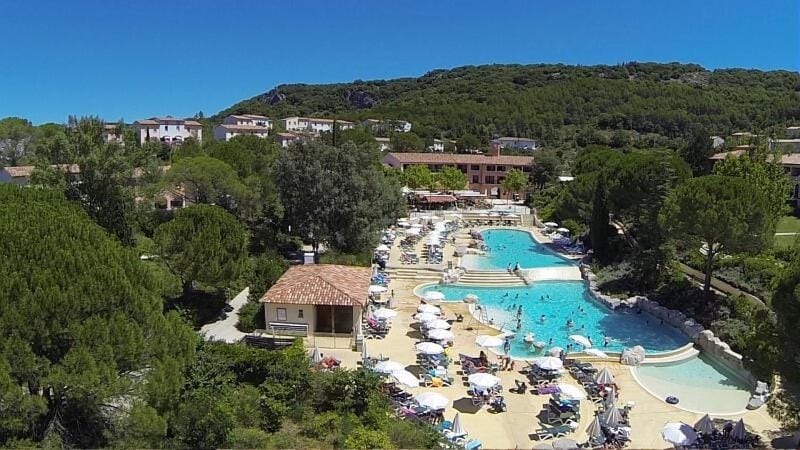 Beach, Mountain view, Swimming pool