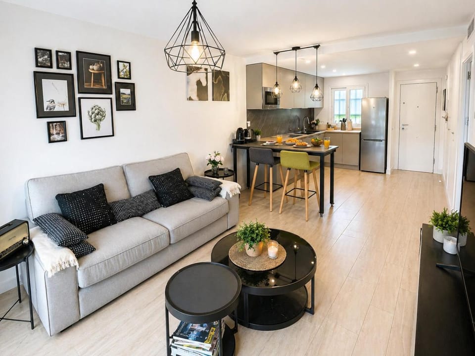 Living room, Dining area, kitchen