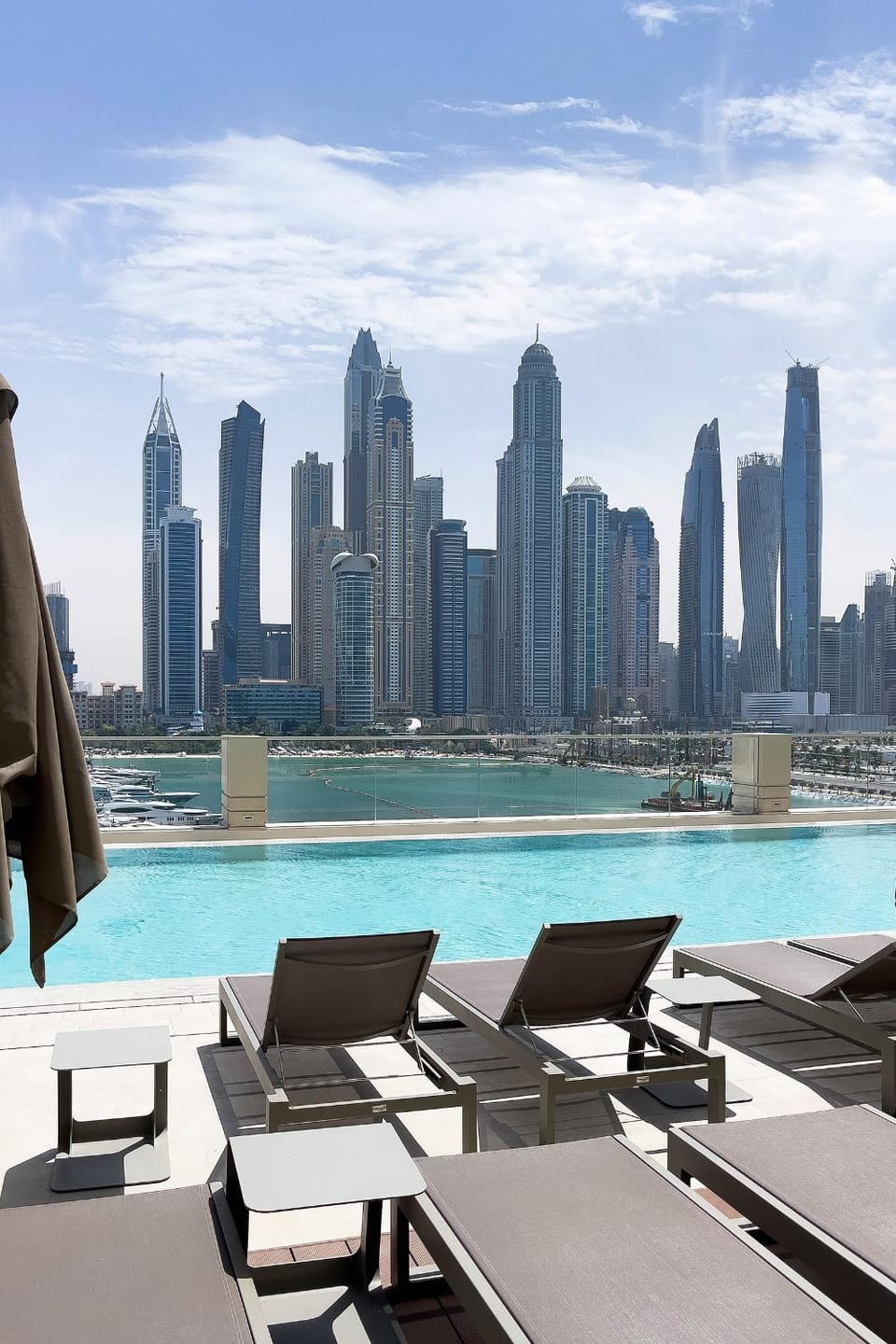 City view, Sea view, Swimming pool