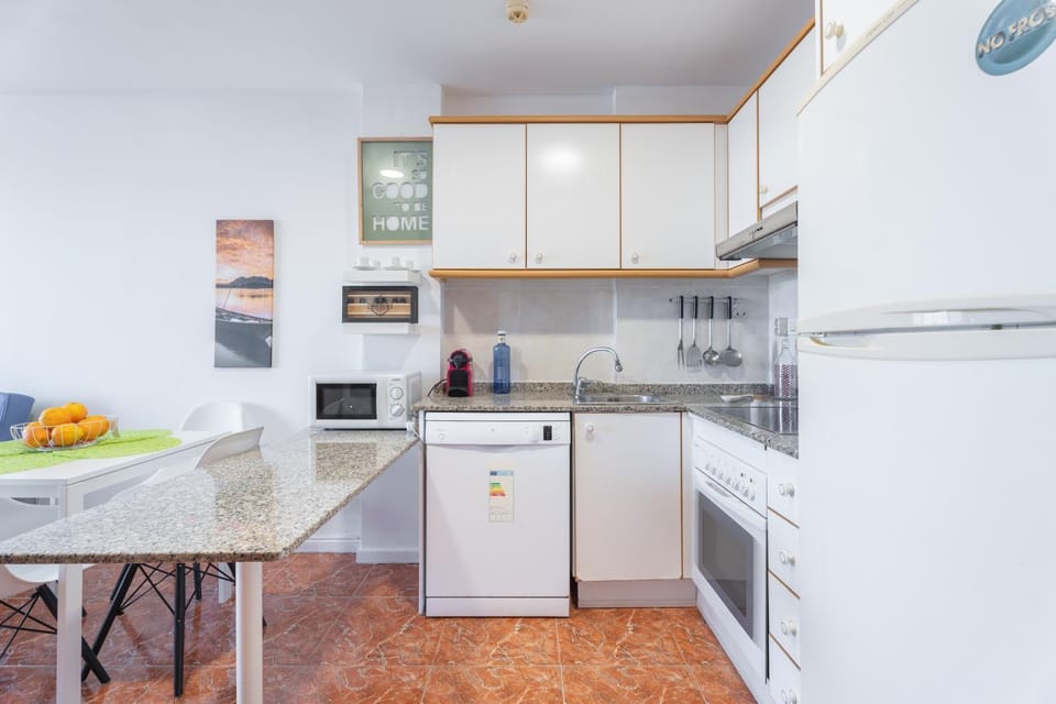 Kitchen or kitchenette, Living room