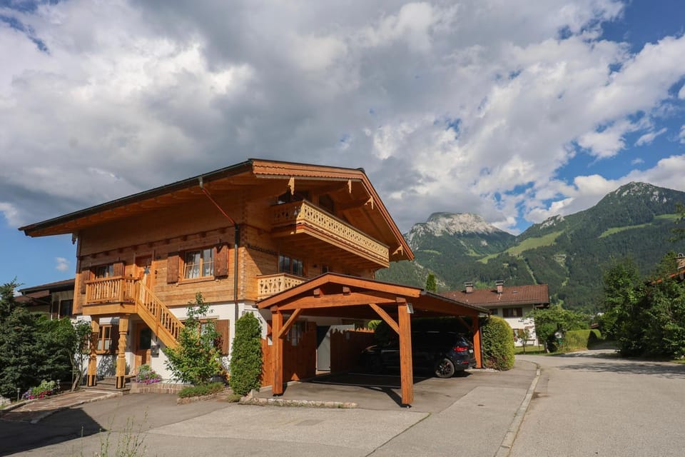 Haus Hochlenzerblick Apartment in Schönau am Königssee