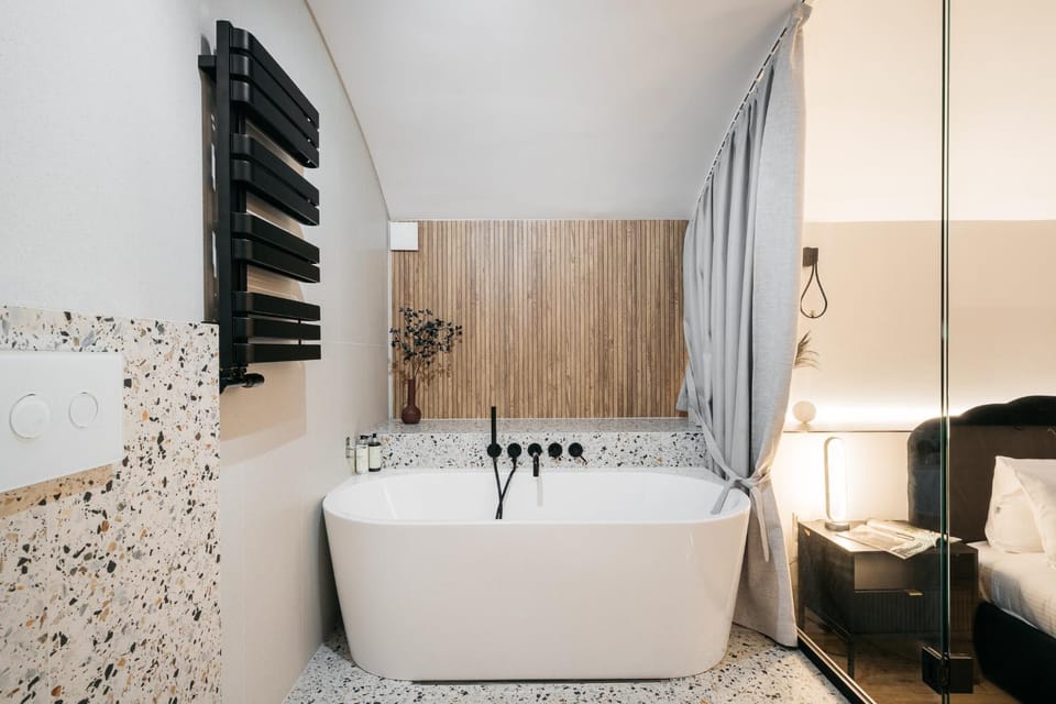 Bathroom, Bath
