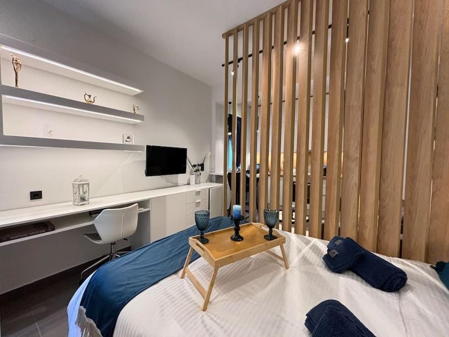 Thessalonian Suite II - 2 Steps from Whiter Tower Apartment in Thessaloniki